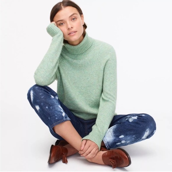 J. Crew Green Cozy Wool Knit Turtleneck Sweater XS - Picture 1 of 10